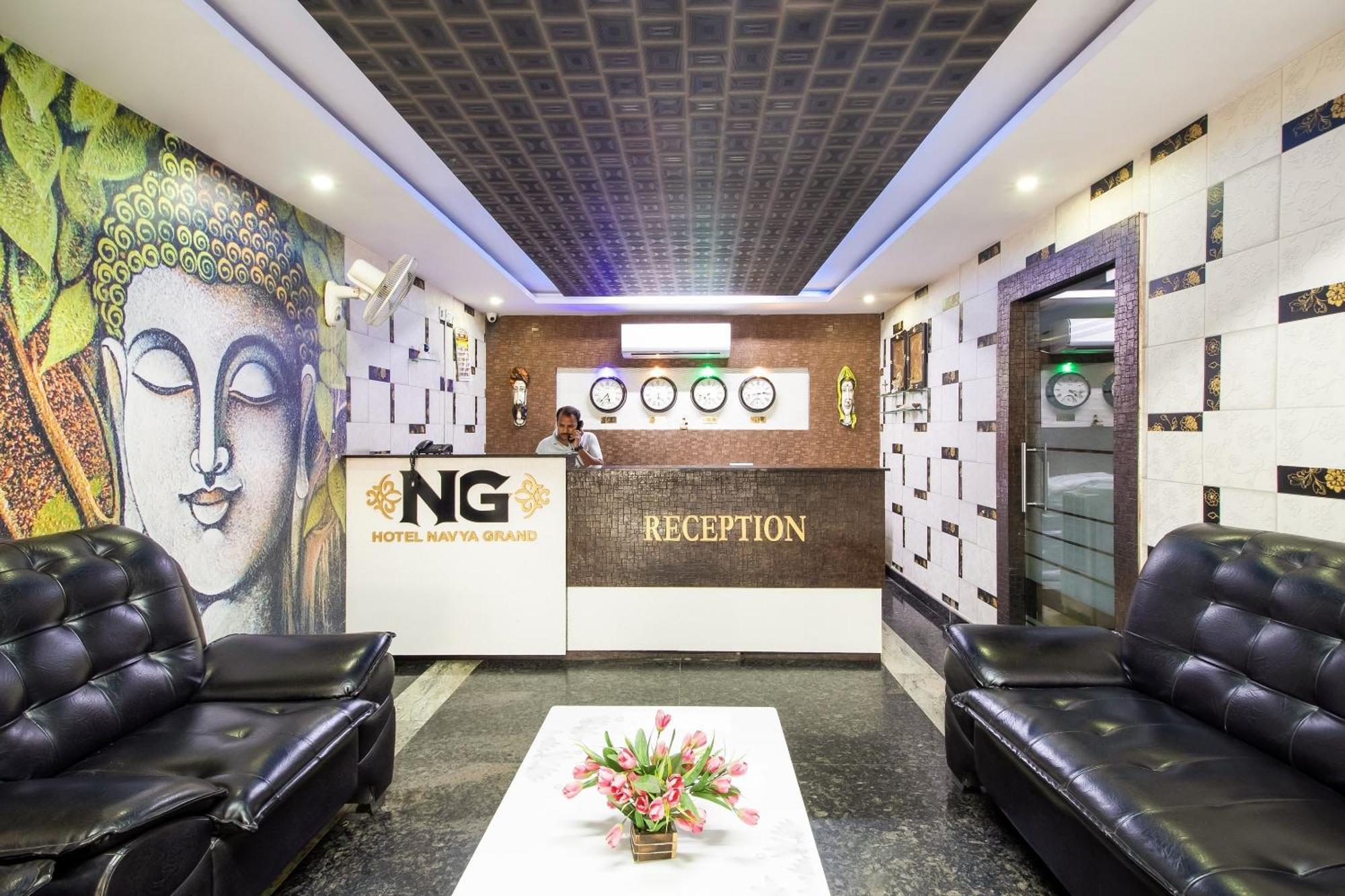Hotel Capital O Sri Navya Grand Near Nexus Hajdarabad Zewnętrze zdjęcie